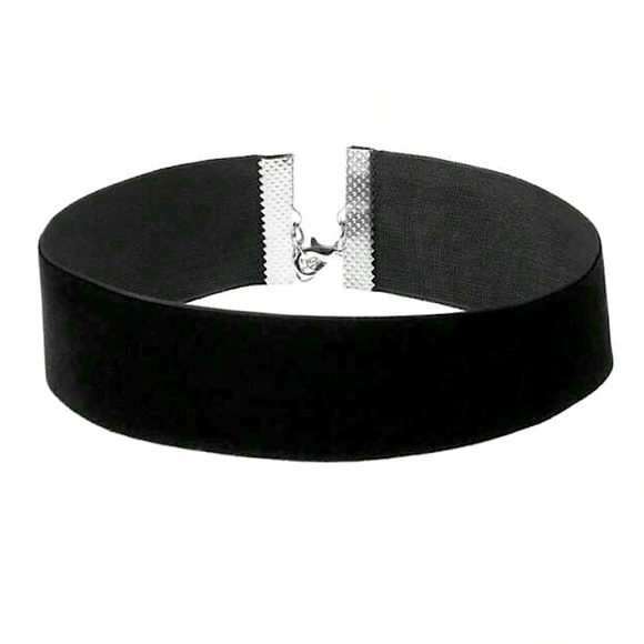 ⚜️[𝟯/$𝟮𝟴]⚜️NEW Thick Black Velvet Simple Choker - Picture 8 of 13